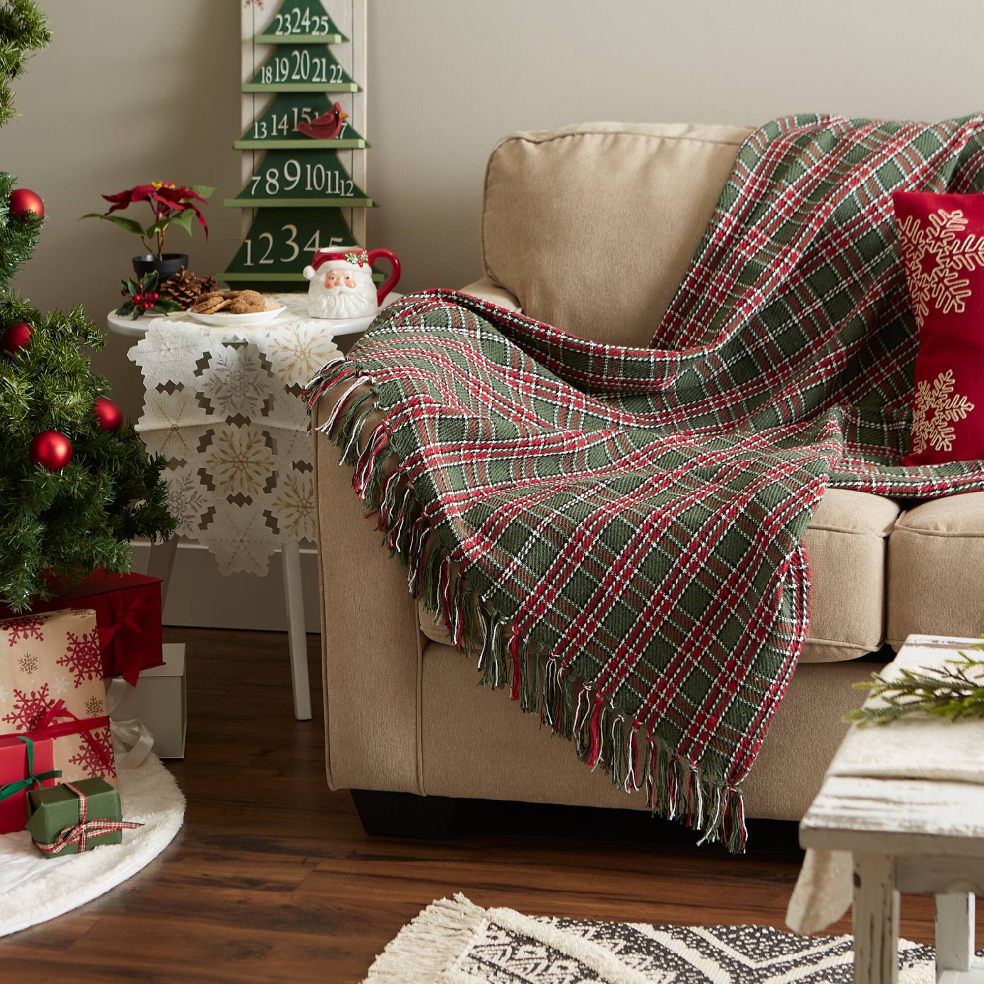 DII® O Christmas Tree Plaid Recycled Cotton Throw